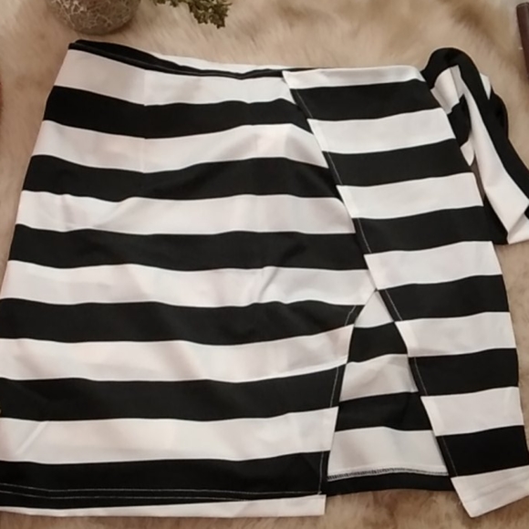 🔥Striped two piece Skirt set - Picture 8 of 8